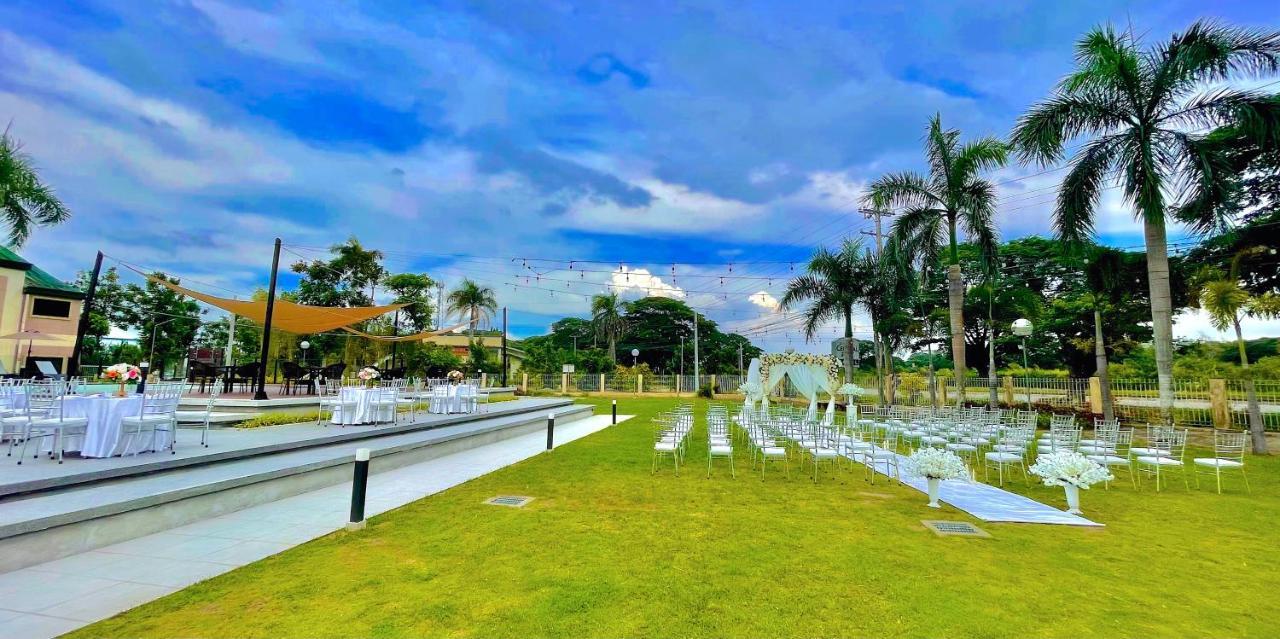 Luisita Central Park Hotel Tarlac City Exterior photo